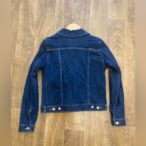 Levi’s dark wash size small Jean jacket - Picture 6 of 10